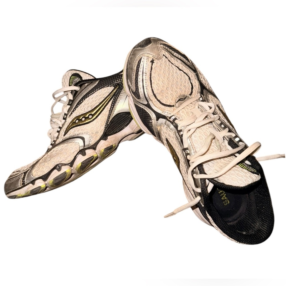 🍁 Vintage Men’s Saucony  Shoes 🍁